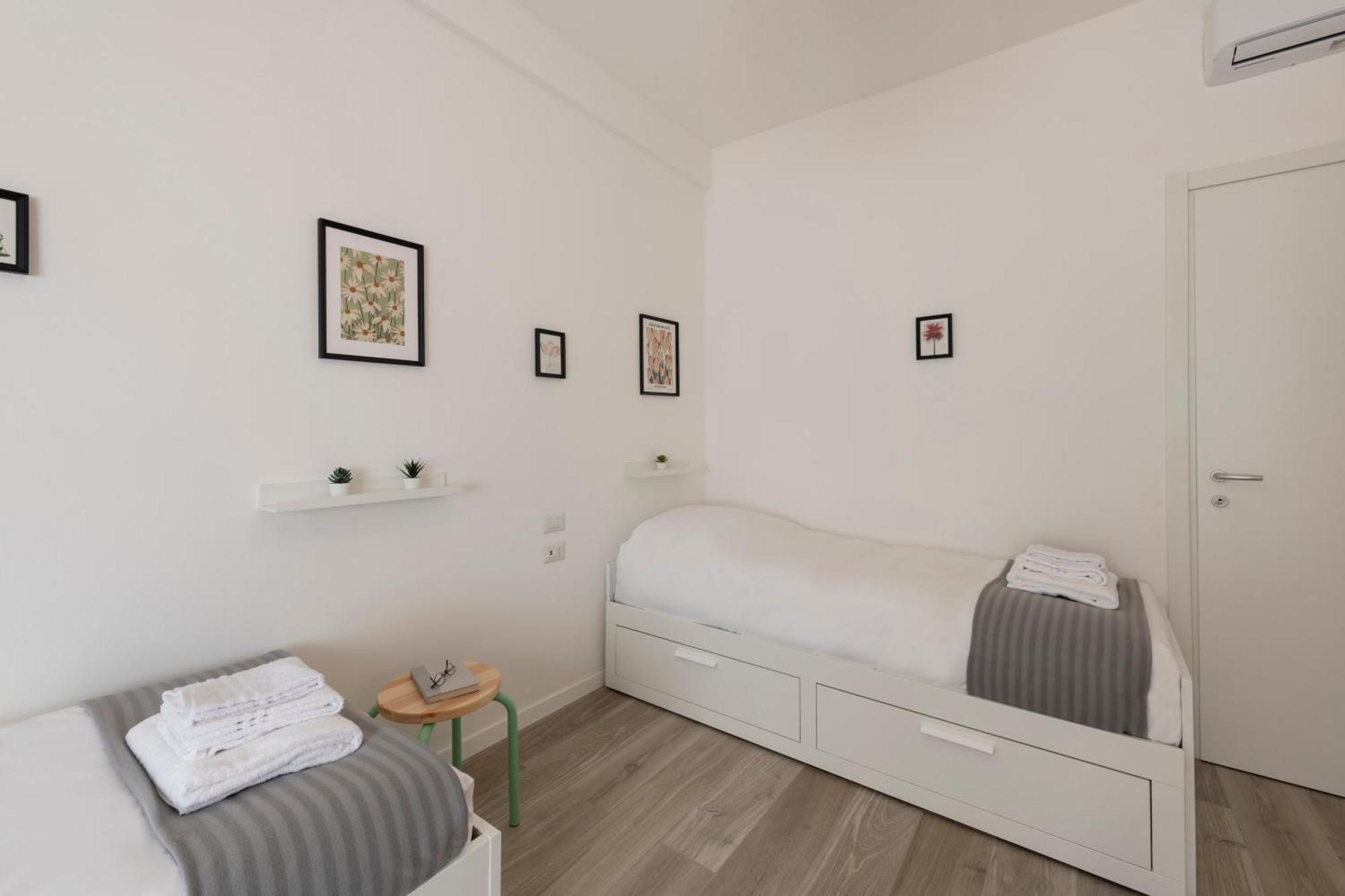 Appartement Caracciolo, 28 - Ampio Per 5, Posizione Perfetta